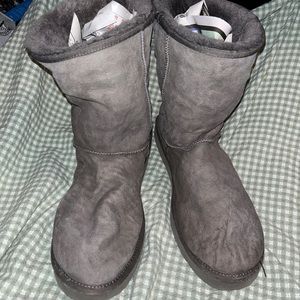 UGGS Men’s SiZE 17 Gray MID-CALF LEATHER